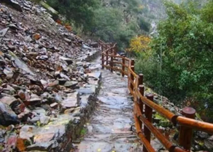 Rural Cristania * Caminomorisco