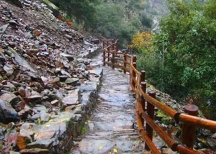 Rural Cristania * Caminomorisco